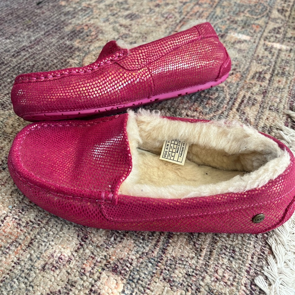 Pink snake shimmer Ugg slippers 6